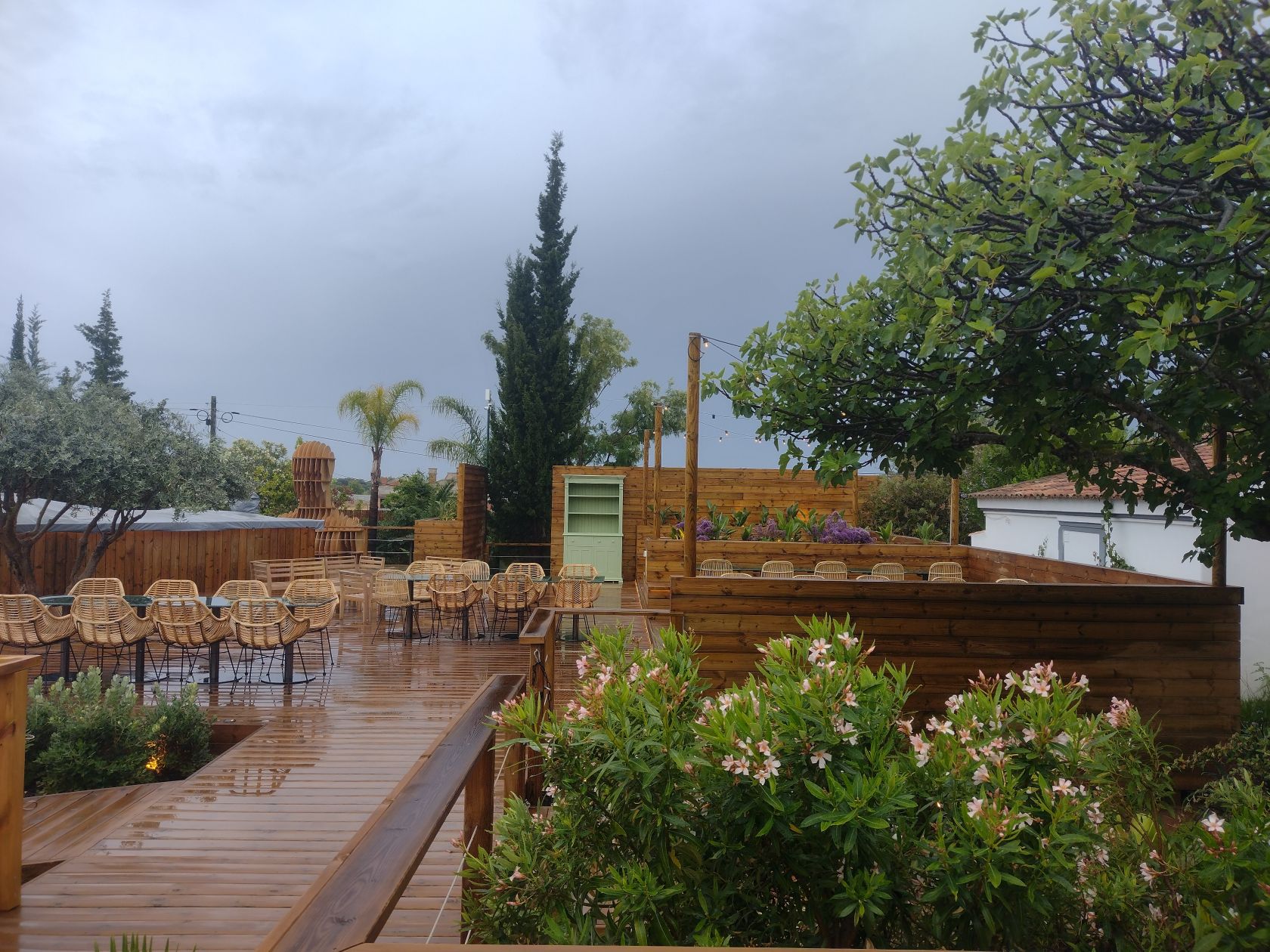 Vivant Restaurant – Almancil's newest experience - Vimarsana News