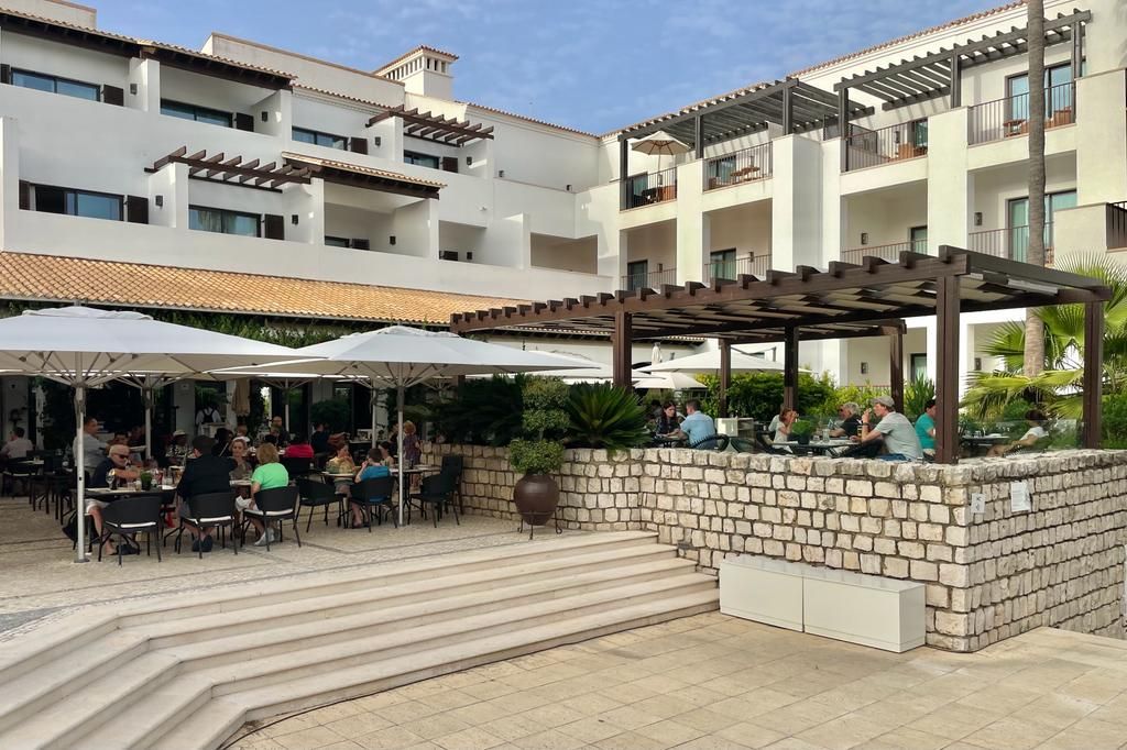 Restaurant Review: Corda Café at Pine Cliffs Resort, Albufeira - Vimarsana News