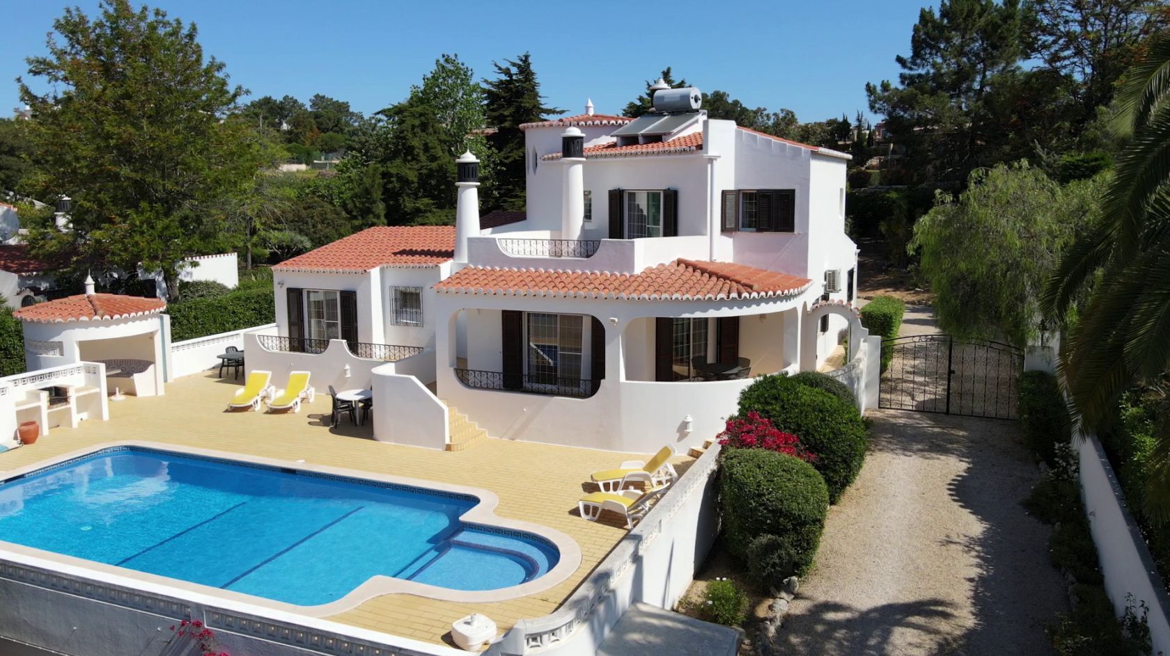 SeaToSky Evleri Özel Listeleme! Carvoeiro Satılık Golf Sahası manzaralı