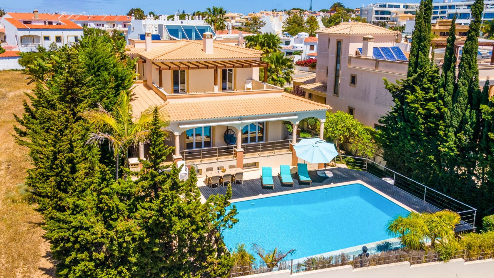 Property of the Week - Magnificent 4 Bedroom Villa 380 metres to Beach, West of Albufeira - Vimarsana News